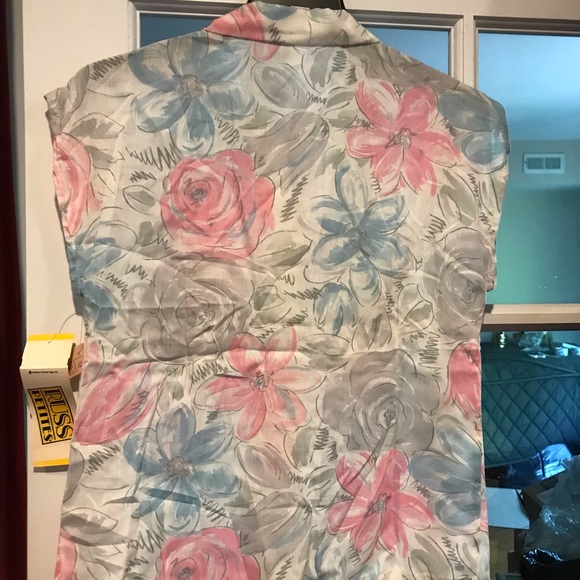 Russ top - Picture 2 of 4